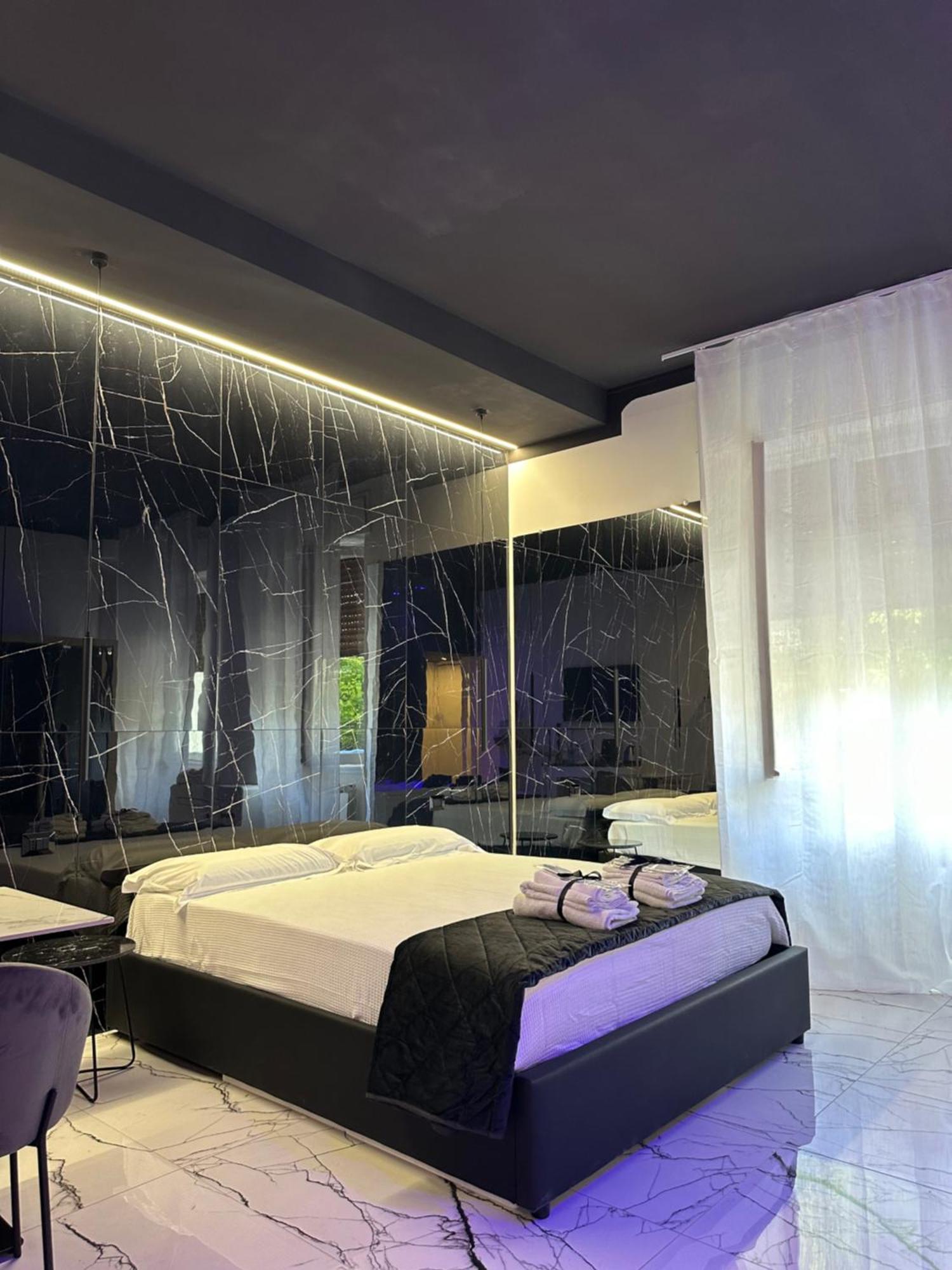 Milan Hub Private Spa Exterior photo