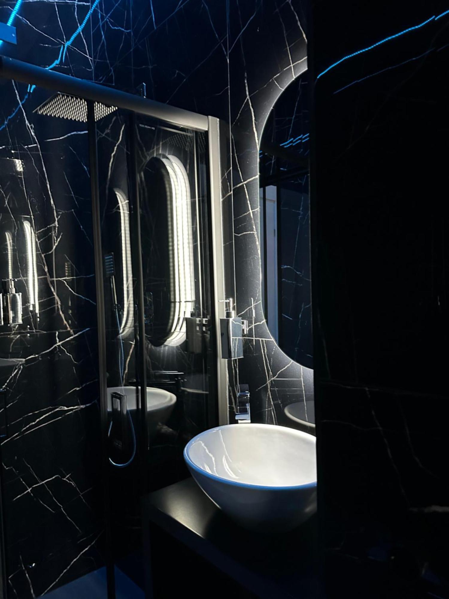 Milan Hub Private Spa Exterior photo